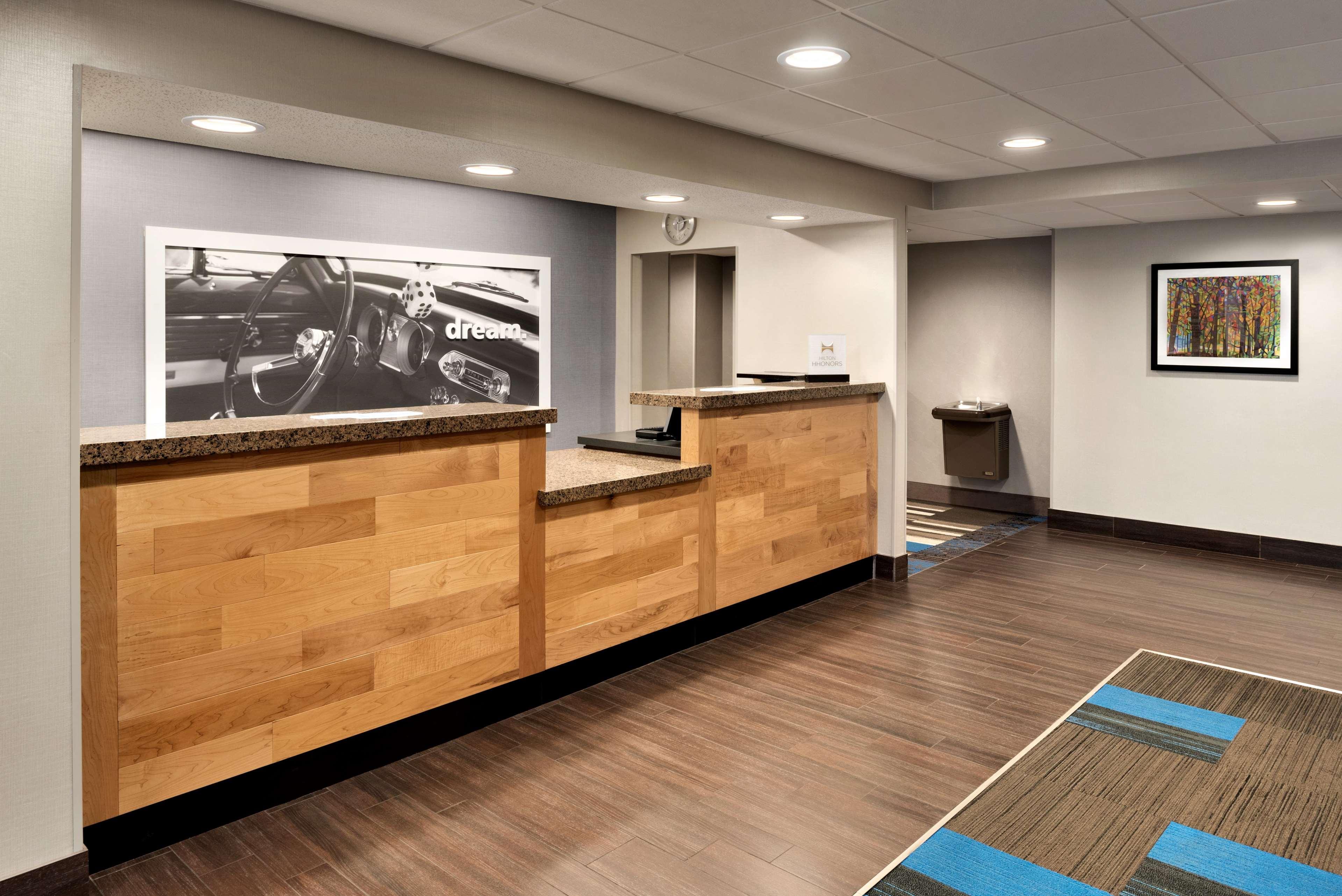 Hampton Inn Appleton-Fox River Mall Area Exterior photo
